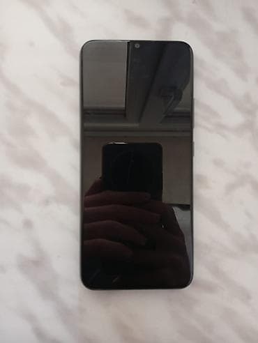 islenmis printer satisi: Smartfon – qara/rəngsiz ön panel, mat boz arxa qapaq. ((((32g/2ram — 1