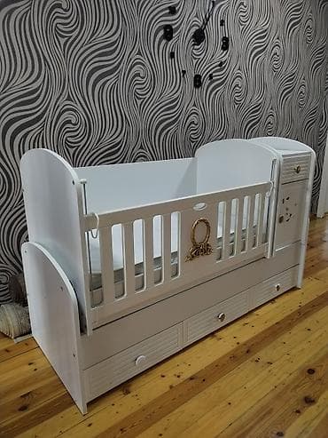 trimo mebel: Uşaq beşiyi – kombinə edilmiş model - Rəng: ağ, qızılı dekor — 1