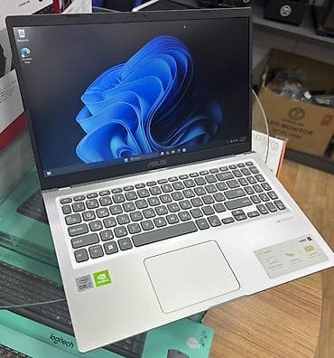 Processor i7-1065G7 Videokart Nvidia MX 330 2GB Ram 16 GB Ssd 256 GB