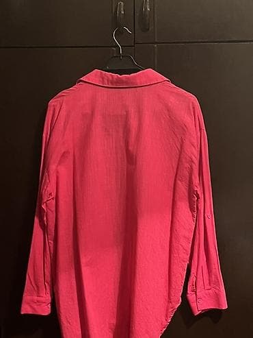 de facto sweatshirt: Qadın köynəyi – Crep, ölçü M - Rəng: canlı çəhrayı/fuşya - Model — 3