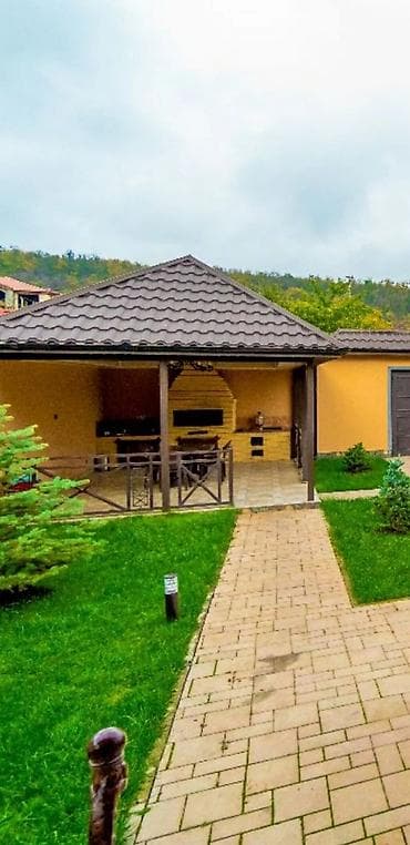 quba kirayə ev: 250 kv. m, 4 otaqlı, İnternet — 3