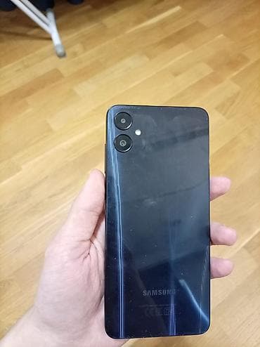 samsung s4 yeni: Samsung Galaxy A04, rəng - Qara, İki sim kartlı — 1