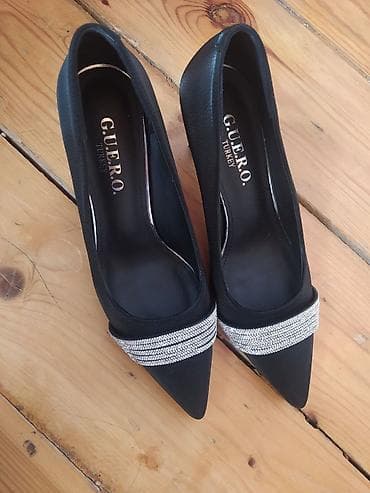 ayaggabı: Qadin ayaqqaqbi razilasma ile barter de mumkundur 1-2 defe geyinilib — 1