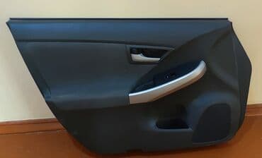 saqman yuk masini satilir: Sol arxa, Toyota Prius, 2014 il, Yaponiya, Pulsuz çatdırılma — 1