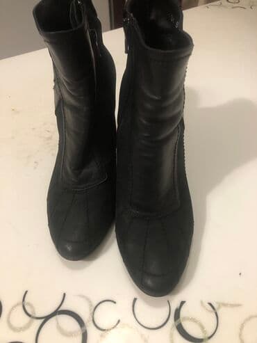 черные мужские сапоги: Полусапоги, Размер: 39, цвет - Черный, Б/у — 2