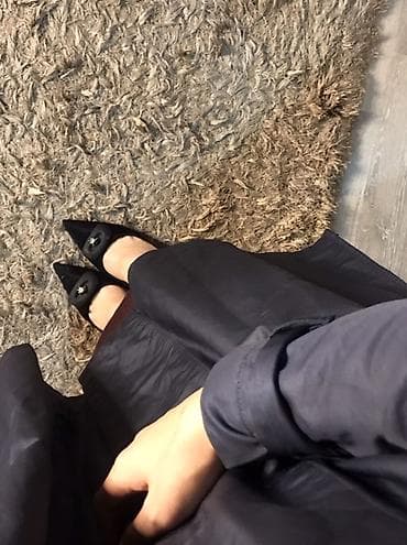 ayaqq: Qadın üst geyimləri seti - Uzun qara palto: Klassik düz kəsim, dizdən — 5