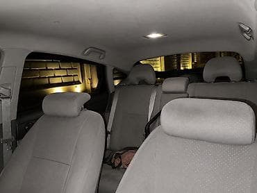 prius 20 kuza salon: Toyota Prius (2-ci nəsil) hibrid hetçbek - Gümüşü gövdə rəngi, qara — 2
