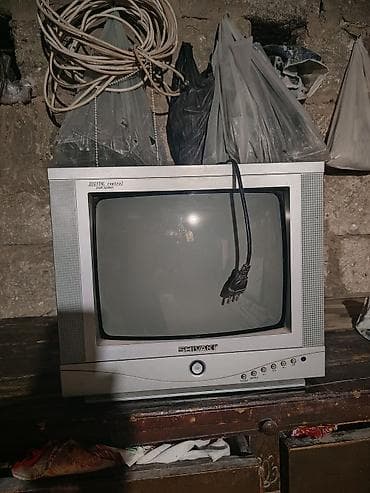 köhnə televizor: SHIVAKI kineskop televizor - Ekran: 21" təxminən (4:3 format), CRT - — 1