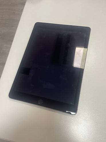 iphone 2 g: 3ü BİR ARADA CƏMİ 50azn Apple iPad planşetləri – bir neçə ədəd — 3