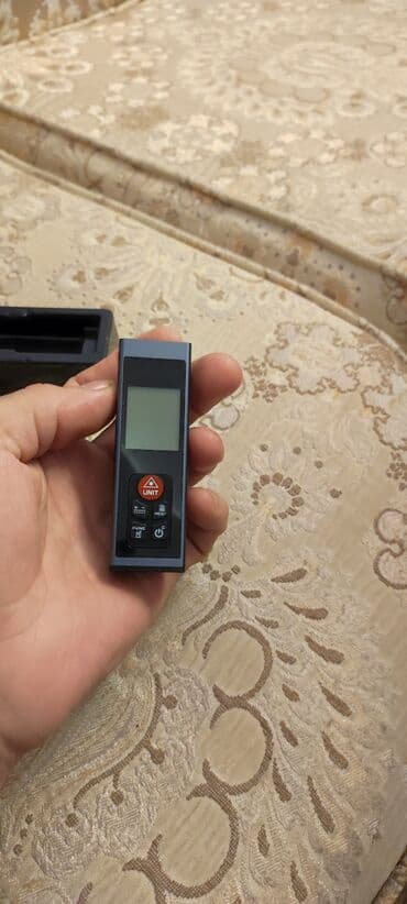 lazer ölçüm cihazı: Lazer Metre Material**: Akrilonitril Butadien Stirol (ABS) 2 — 6