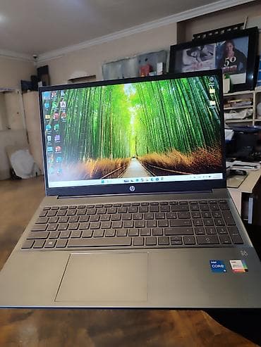 HP Pavilion 15 noutbuku - Prosessor: Intel Core i5 (8CPUs) - 1135G7