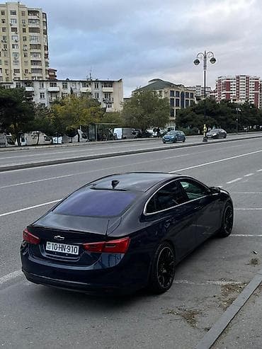 patpress satışı: Chevrolet Malibu sedan - Kuzov: 4 qapılı sedan, qara rəng - Mühərrik — 1