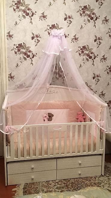 matras islenmis: Qız üçün, İşlənmiş, Dördbucaq, Beşik, Dəst ilə, Matras ilə, Yellənmə mexanizm ilə — 1