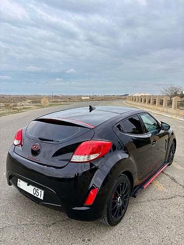 hunday veloster: Hyundai Veloster, 3 qapılı kupe hetçbek, qara rəng. - Sport xarici — 9