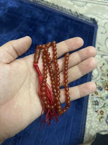 Bijuteriya dəstləri: Qırmızı rəngli təsbeh - Material: daş mənşəli boncuklar (yarı şəffaf — 1