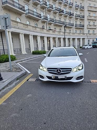 mersedes qapi: Mercedes-Benz E 220: 2.2 l | 2014 il Sedan — 1