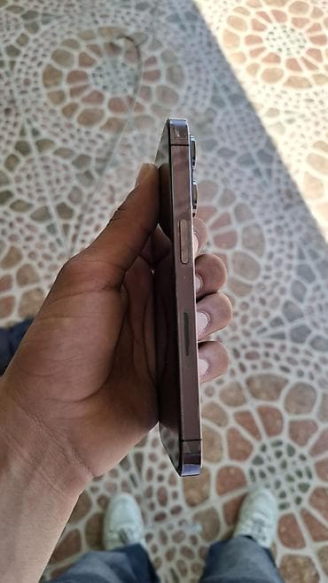 ipad 11 m4: IPhone 14 Pro, Deep Purple, Face ID — 3