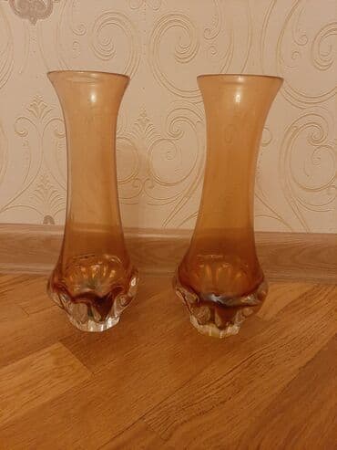 yatax dəsdi: Vaza dəsti — 1