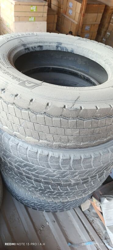 maşın üçün kamera: İşlənmiş Şin Maxtrek 175 / 75 / R 17.5 — 2