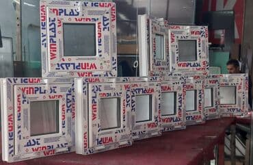 Plastik pəncərələr: Plastik Fortuçka 40x40. 20 man