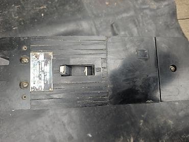 Təmir və tikinti: Məhsul: Sənaye tipli avtomatik açar (3 faza) Texniki xüsusiyyətlər: - — 4