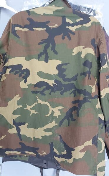 Futbolkalar: Kamuflyaj gödəkcə – ölçü 46 - Klassik “woodland” kamuflyaj naxışı - — 2