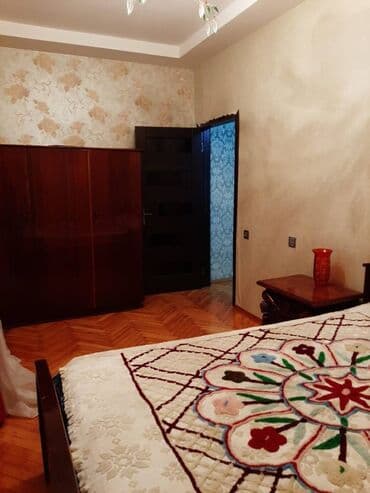 bine qesebesinde kiraye evler 2022: Nərimanov metrosuna yaxin 4 mertebeli binanın 2-ci mərtəbəsində — 7