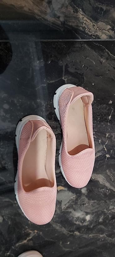 Ölçü: 37, rəng - Qara, İşlənmiş