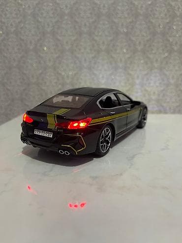 antik pullar: BMW M8 Manhart 800.
Yenidir ölçüsü 1/24.
Metrolara çatdırılma pulsuzdu — 7