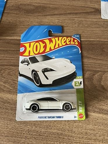 truba: Hot Wheels – Porsche Taycan Turbo S miniatür avtomobil modeli qiymet 8 — 1