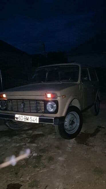 dən dən pribor: VAZ (LADA) 4x4 Niva: 1.6 l | Ofrouder/SUV — 4
