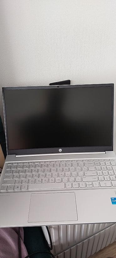 tab 15: Yeni HP Pavilion, 15.6 ", Intel Core i5, 512 GB — 2