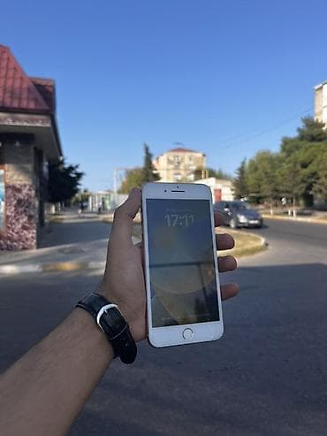 intel core i3 12100f: IPhone 8 Plus, Qızılı, Simsiz şarj — 5