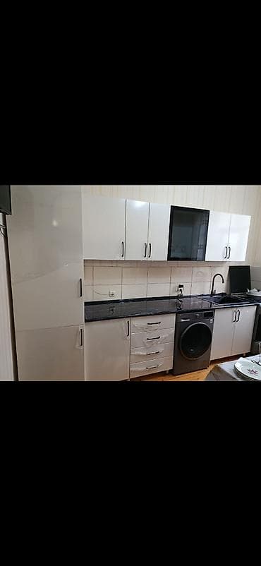 qapi demir qapi seyf qapi: Mebel dəsti – qızılı detallı qara və ağ dizayn Tərkib: - 4 qapılı — 9