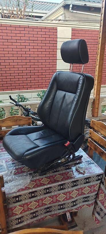 dəri oturacaq: Avtomobil ön oturacağı – dəri üzlüklü, qara rəng Xüsusiyyətlər: - — 2