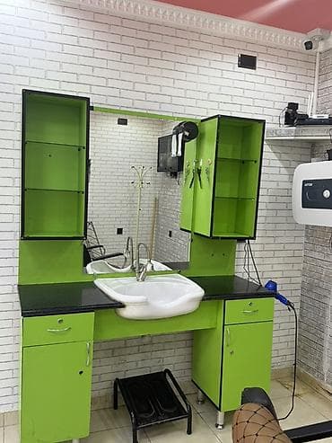 usaq ucun stol stul: Bərbər üçün şkaf güzgüdü,su yerine kmi var .Catdrilma yol pulu — 3