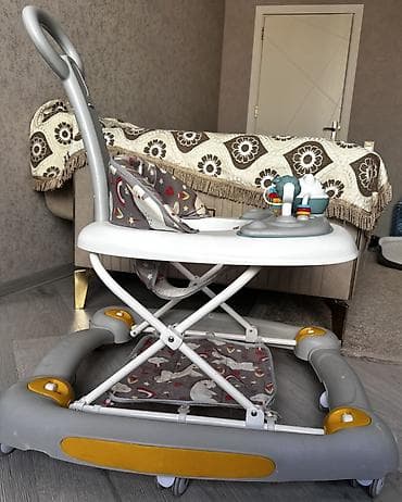 ручка: Uşaq gəzdirəni / yürütəci. - Rəng: boz-ağ, sarı detallı - 6 təkərli — 4