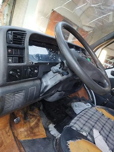 mercedes 190 karopka: Ford Transit: 2.4 l | 1996 il 50000 km Van/Minivan — 7