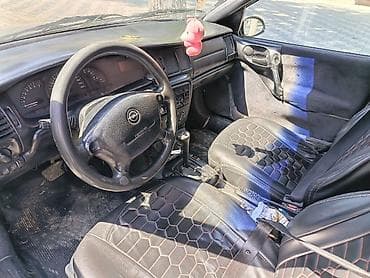 opel maşin: Opel Vectra: 1.6 l | 1996 il 353000 km Sedan — 7