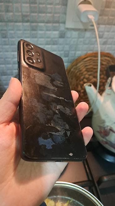 galaxy: Samsung Galaxy A33 — 2