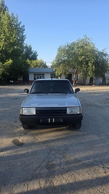 Model: Tofaş Şahin (sedan) Kuzov: 4 qapılı, arxa ötürücülü Rəng: Açıq
