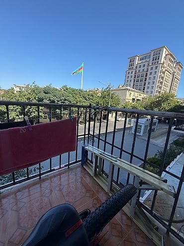 квартира 3 комнатная: 3 otaqlı mənzil – komfortlu planlama və geniş mənzərəli balkon - — 1