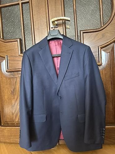 Klassik kişi pencəyi - Rəng: tünd göy (navy) - Kəsim: iki düyməli