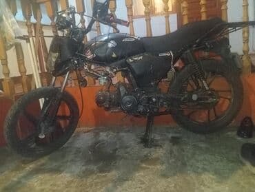 Yağlar və avtokimyəvi maddələr: Moped/motosiklet – qara rəng, şəhər üçün yığcam model Xüsusiyyətlər — 3