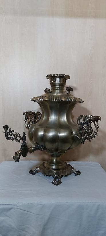 Velosipedlər: Rus klassik üslubunda böyük ölçülü mis/bronza samovar. Xüsusiyyətlər — 2