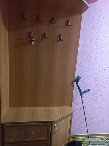 Ev və bağ: İşlənmiş, 2 qapılı, Güzgülü, Qəhvəyi, Açılan, Künc dolab — 4