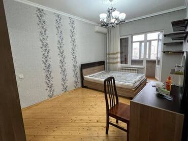 9 ci mikrorayon satilan evler: Bakı, 3 otaqlı, Köhnə tikili, m. Həzi Aslanov, 90 kv. m — 5