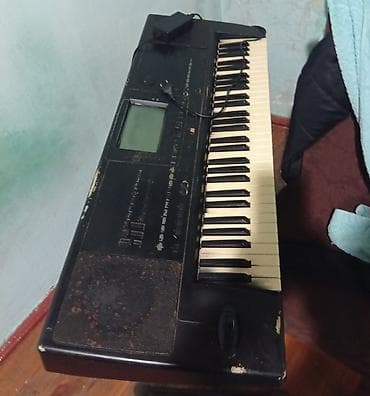 adaptör: Sintezator, Korg — 2