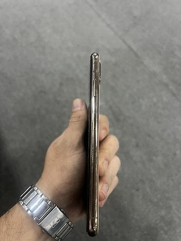 ipad mimi 2: IPhone Xs Max, 256 GB, Qızılı, Kredit — 4
