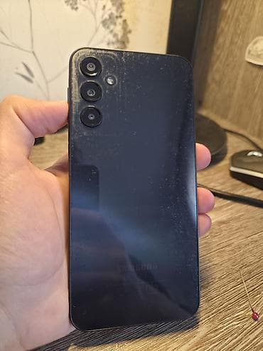 w202 pms beyni: Samsung Galaxy A24 4G, 128 GB, rəng - Qara, Face ID — 3